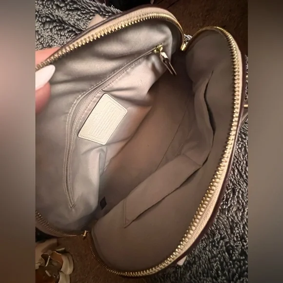 Coach Cora beige and white Dome crossbody bowler bag - Picture 5 of 9